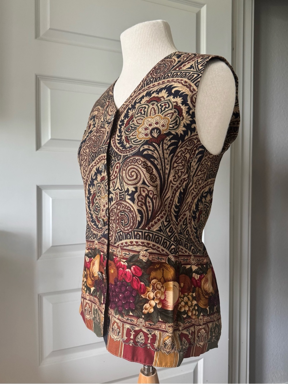 Vintage 90s Signature by Jerell Paisley & Harvest Print Tie-Back Vest